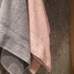 Bella Håndkle Lys grå 70x140