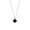 Clover Emaljesmykke Svart/Gull Clover