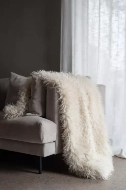 Curly Pledd Offwhite
