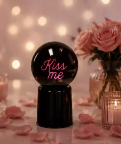 Glowmance Lysende Kule Med Neonlys - Kiss Me