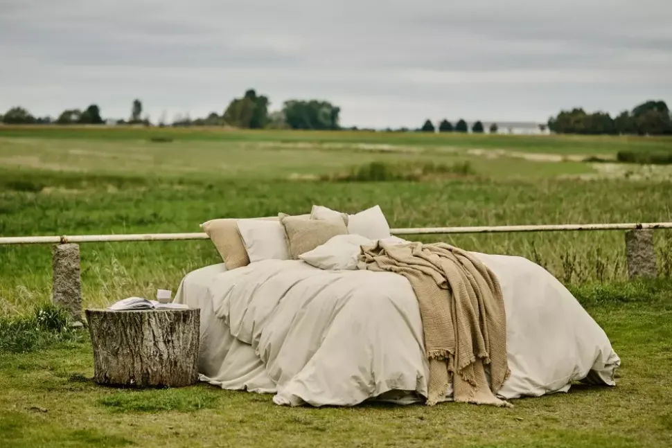 Gustav Ovland Marabel Sengesett 140x220/50x70 Beige / Vass