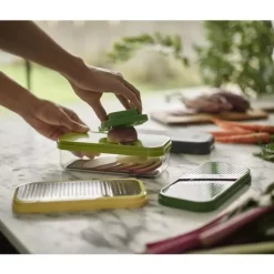 Joseph Joseph - Kitchen & Cooking - Grønnsakskutter 4 deler