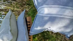 Lama Putetrekk PET 50x50 Mellomblå Med Hvit Stripe