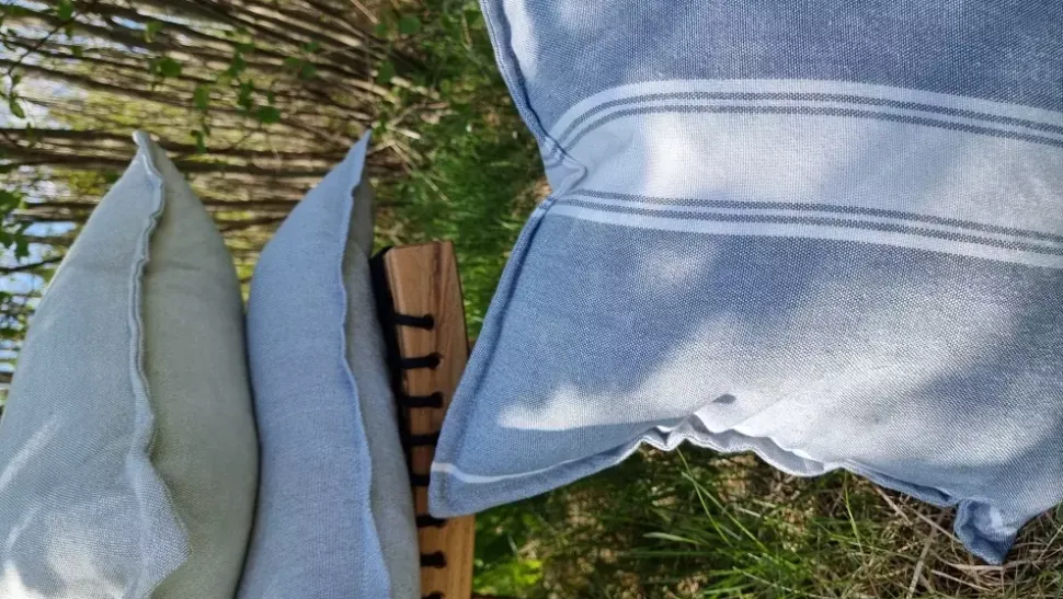 Lama Putetrekk PET 50x50 Mellomblå Med Hvit Stripe