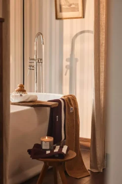 Lexington Velourhåndkle Med Jacquardmønster Snøhvit 70x130