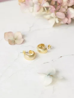 Maya Hoops