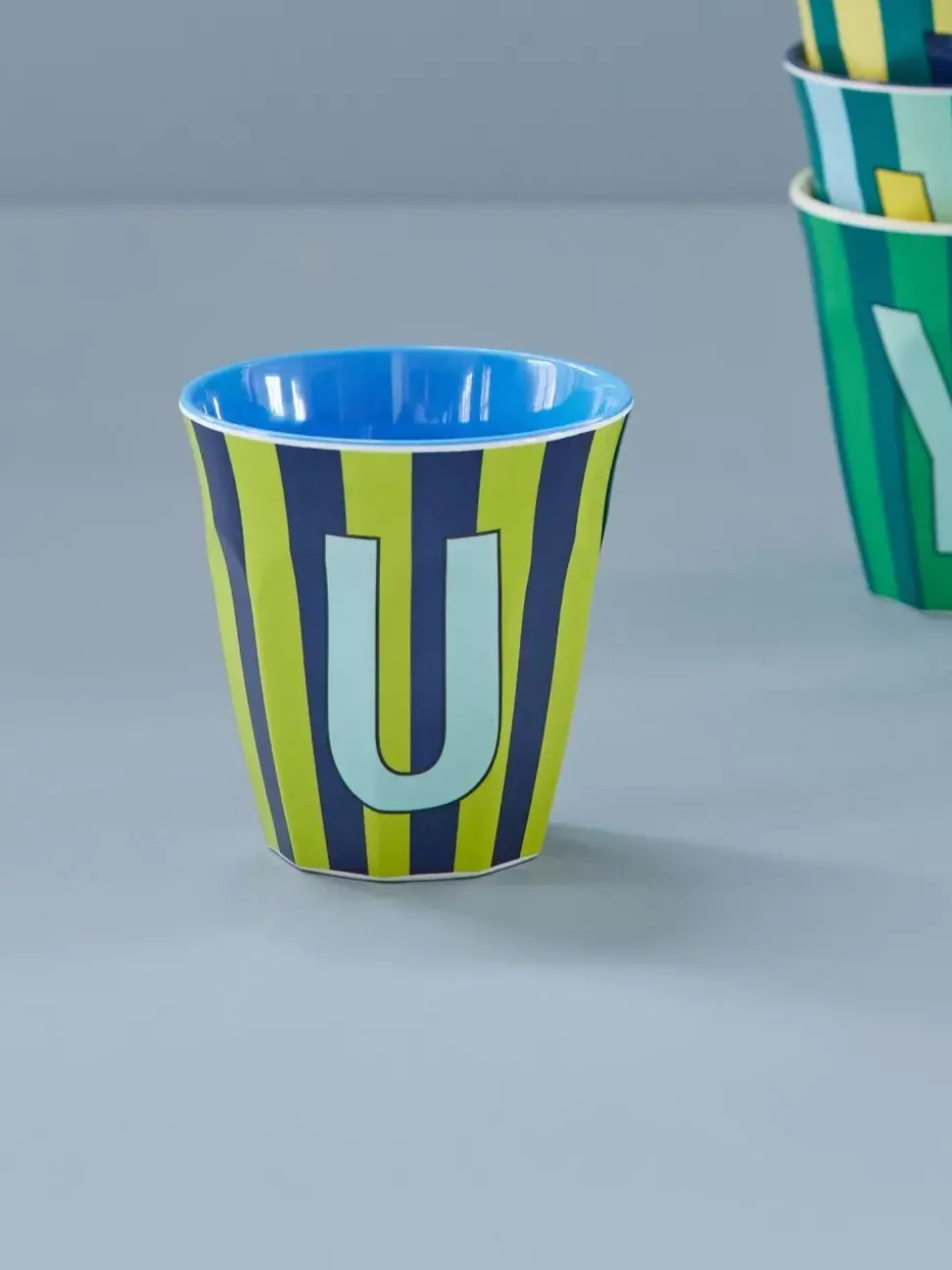 Melamin Bokstavkopp U H9 Striper