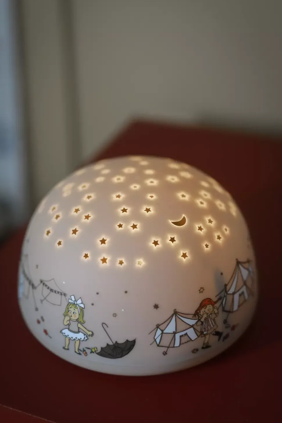 Pippi Langstrømpe Nattlampe Med Stjernehimmel Og Musikk