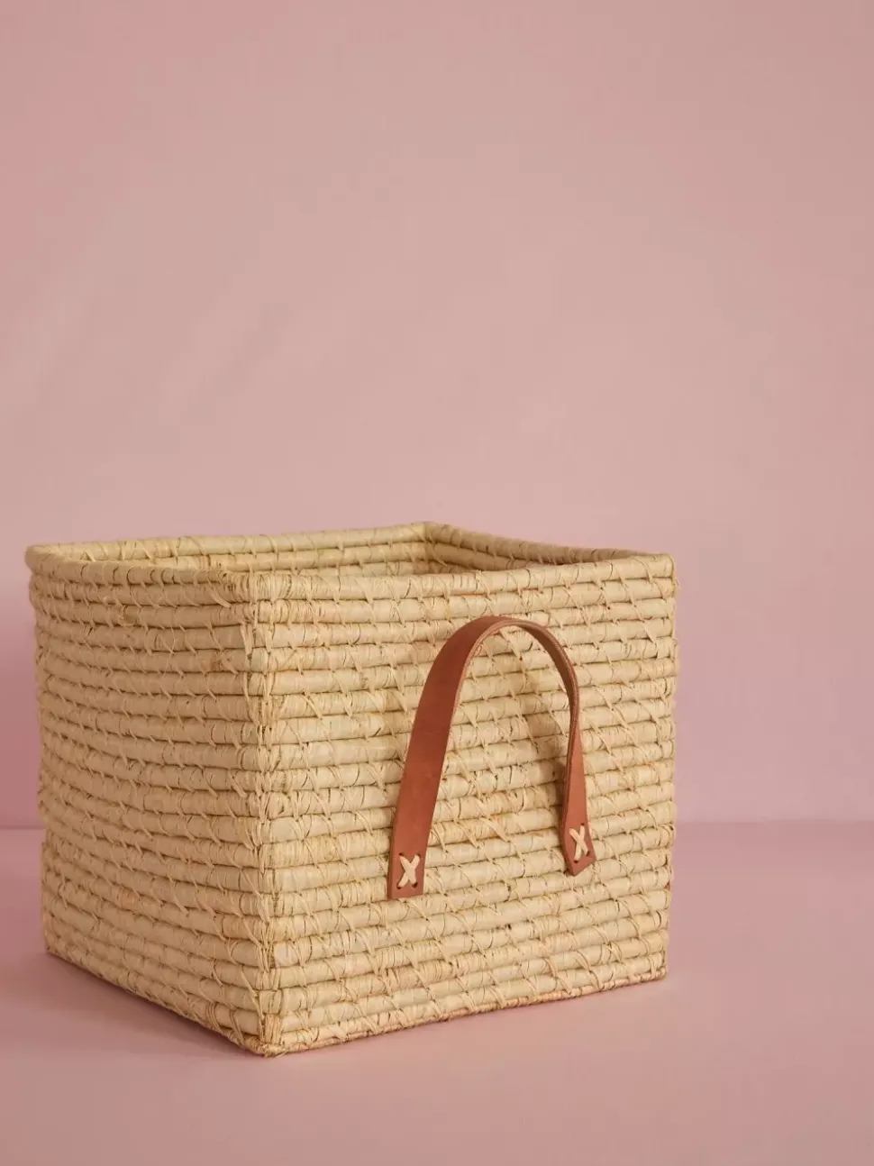 Raffia Kurv Med Skinn Håndtak