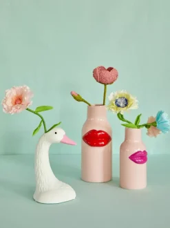 Red Lips Vase H20
