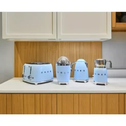 Smeg Brødrister 2000W Pastellblå