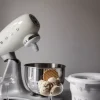 Smeg Kjøkkenmaskin 4,8 l Hvit Stålfot