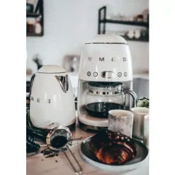 SMEG - KLF03 - Vannkoker - 1,7 l