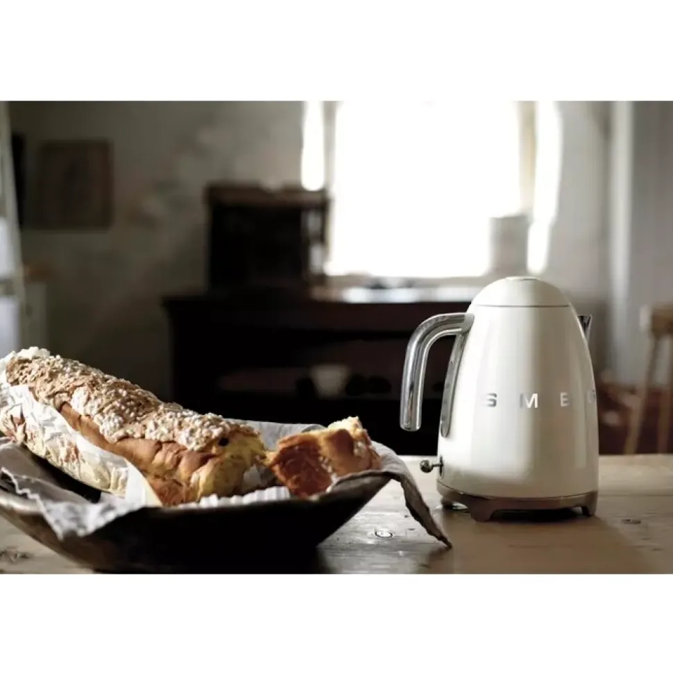 SMEG - KLF03 - Vannkoker - 1,7 l