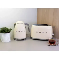 SMEG - KLF03 - Vannkoker - 1,7 l