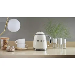 SMEG - KLF05 - Vannkoker - 0,8 l Beige