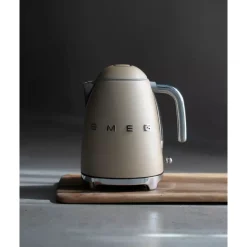 SMEG - KLF03 - Vannkoker - 1,7 l Gull