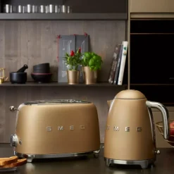 SMEG - KLF03 - Vannkoker - 1,7 l Gull