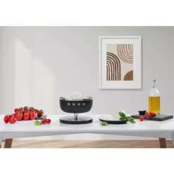 SMEG - KSC01 - Kjøkkenvekt - 5 kg Svart