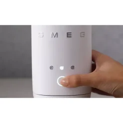 SMEG - MFF02 - Melkeskummer - 0,18 l