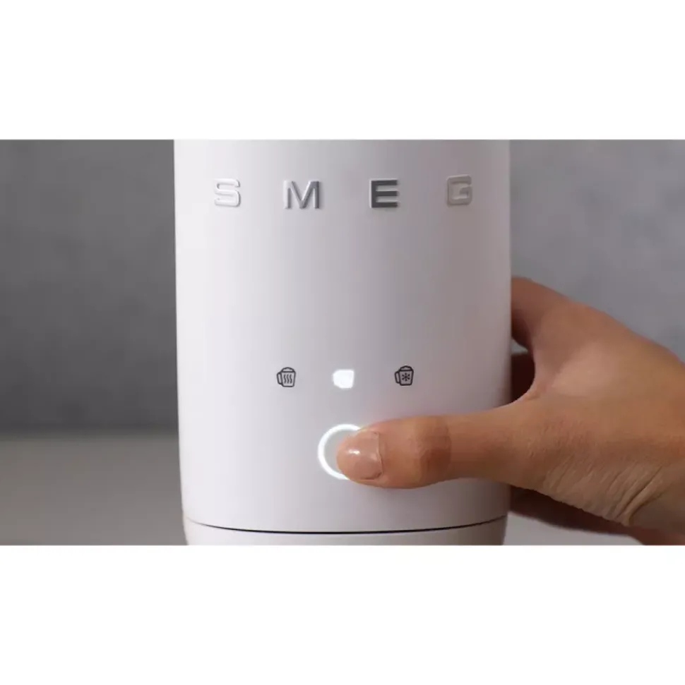 SMEG - MFF02 - Melkeskummer - 0,18 l