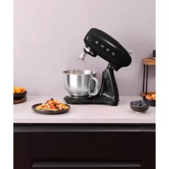 SMEG - SMF05 - Kjøkkenmaskin - 4,8 l Svart