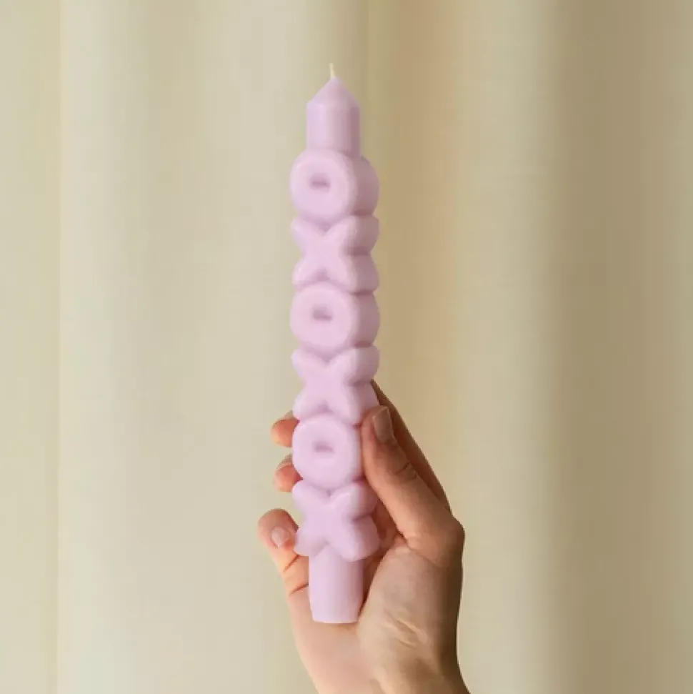 Taper Candle XOXOXO Lilla