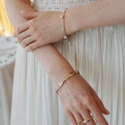 Tynt Armbånd, Lilies & Pearls
